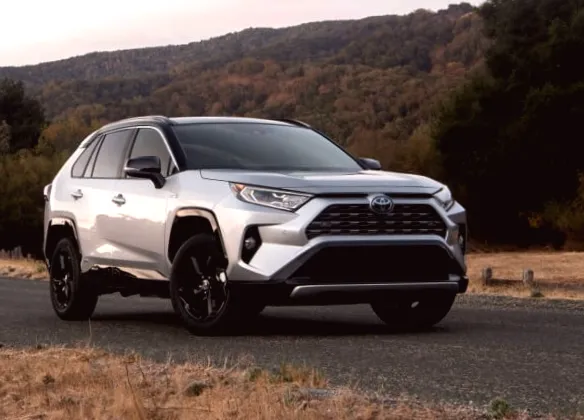 Ринок гібридних автомобілів в Україні збільшився на 30%