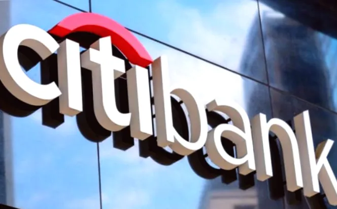 Сітібанк в Росії припиняє перекази в доларах.