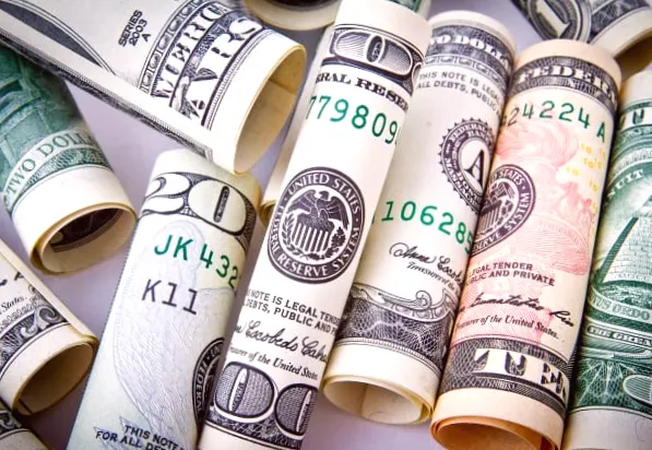 НБУ: зменшення темпів припливу валюти звітується