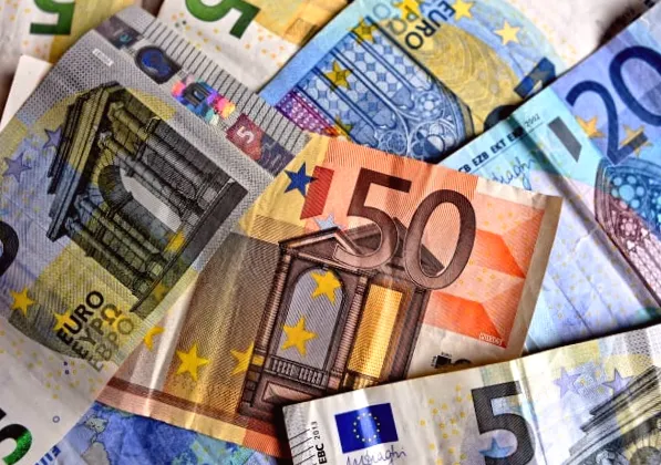Курс євро різко впав на міжбанку