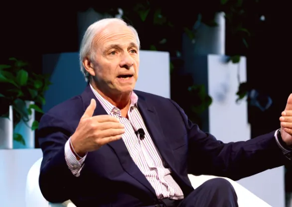 Рей Даліо: чому центробанки «друкують» гроші та як це впливає на економіку