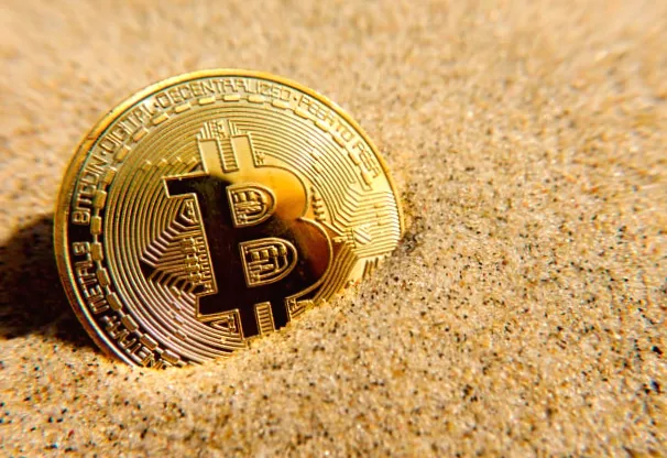 Трейдери передбачають, що біткоїн опуститься нижче $80 000 до кінця червня.