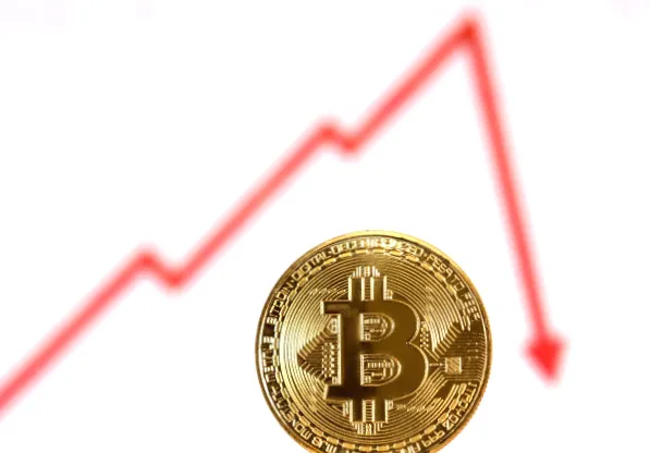 Крипторинок втратив $2 трлн за півроку