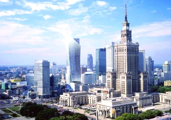 Вартість оренди житла у Варшаві - один з найвищих серед столиць ЄС, становить 43% заробітку.