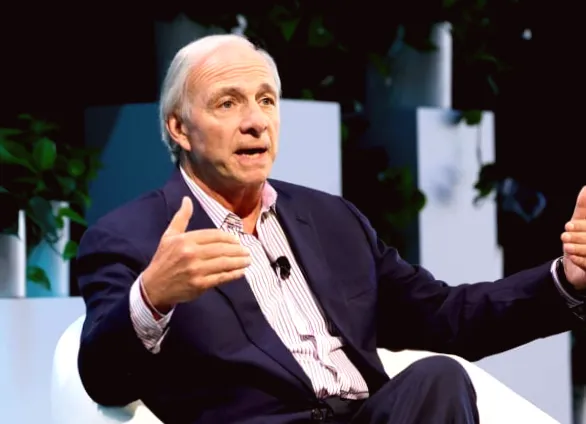 Чому фіатні валюти поступаються золоту і як зберегти свої засоби