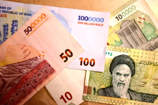 Масові протести в Ірані знищили вартість ріалу до нуля