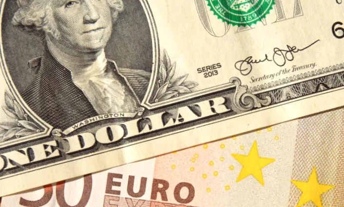 НБУ встановив курс долара та євро на четвер, дивись результат