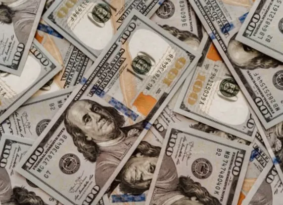Долар залишається основною валютою світу — експерти