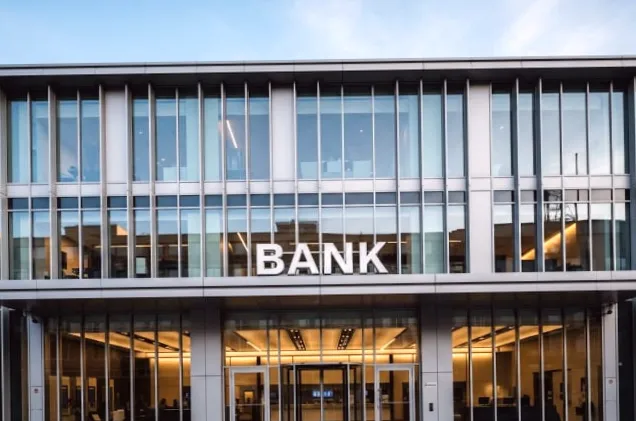 АМКУ ще не отримав заявку від Credit Agricole на купівлю банку «Львів»