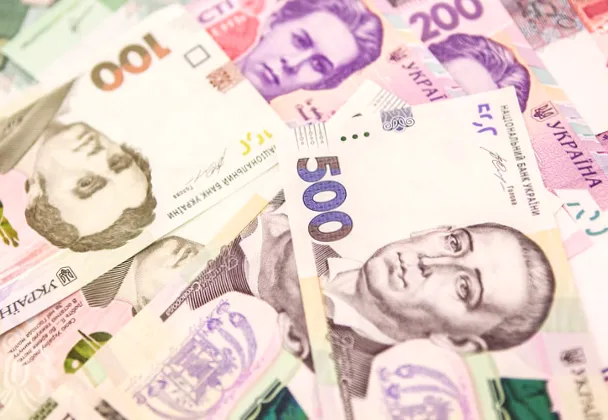 Мінфін залучив понад 9 млрд від продажу облігацій та знизив ставки