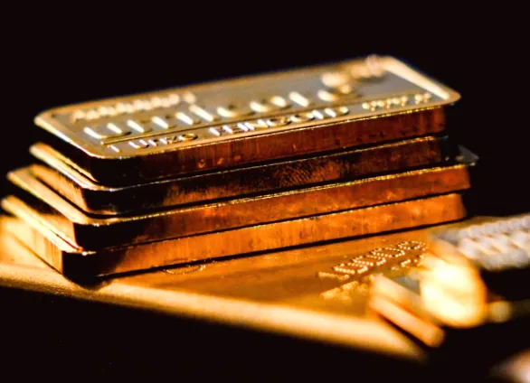 "Китайські інвестори панікують через великий відтік коштів з ETF через коливання цін"