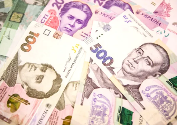 Мінфін залучив понад 5 млрд грн на ОВДП та продовжив зниження ставок.