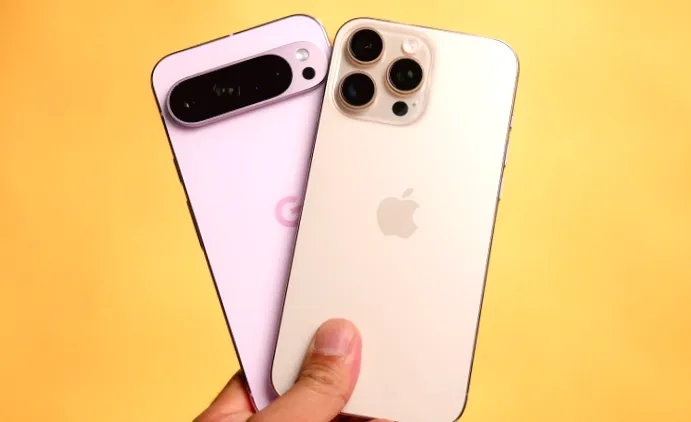 Смартфони в епоху ШІ: Apple та Google готують нові конкуренти для iPhone/Aндроїд.