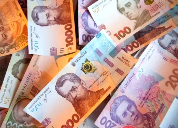 Державні виконавці в 2025 році збільшили стягнення боргів із зарплат на 50%