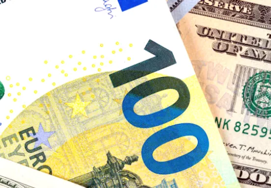 Курси долара та євро встановили нові історичні рекорди.