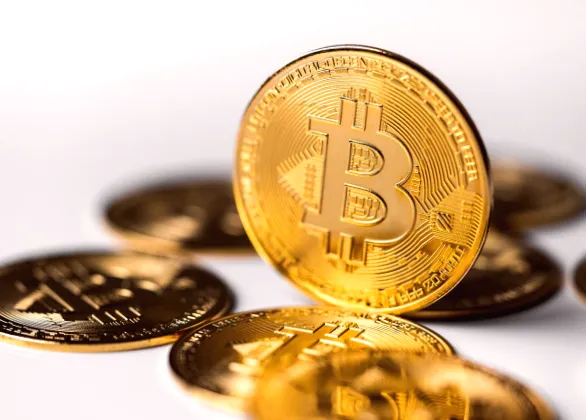 Франція закриє 90 криптокомпаній, DZ BANK може торгувати криптою: огляд новин