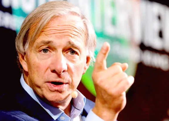 Рей Даліо радить інвесторам, як уберегти себе від руйнування долара