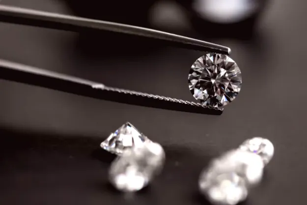 Токенізація алмазів на $280 млн в ОАЕ з участю Ripple