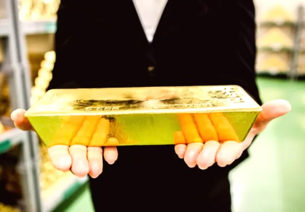 Центробанки скорочують закупівлю золота через зростання інвестиційного попиту.