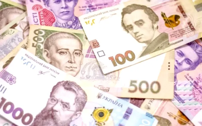 Трильйон гривень боргу без погашення з'їв річний бюджет України