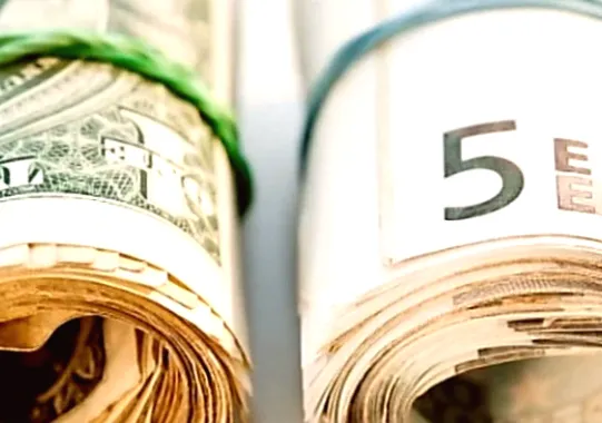 Курс євро в обмінниках зрос на 27 копійок в середу.