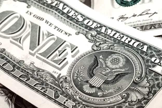 Долар на міжбанку зрос на 15 копійок