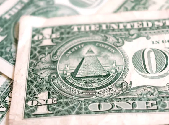 Падіння долара: чому не варто хвилюватися за його стабільність