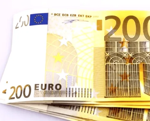 Євро різко підскочило на міжбанку в понеділок.