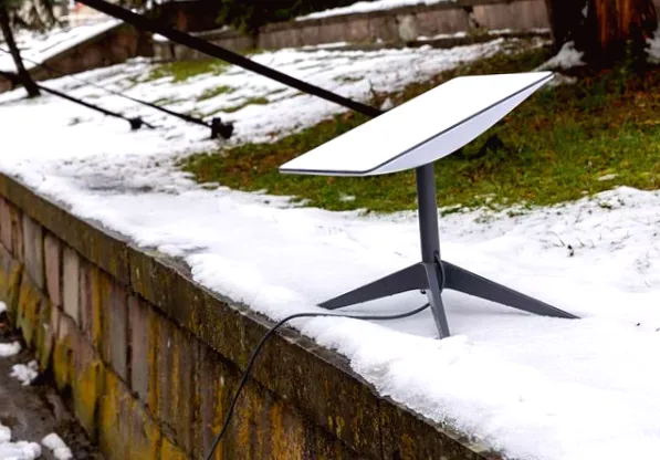 Starlink отнесен до "белого списка": Минцифра упрощает верификацию через Новую почту и Укрпочту.