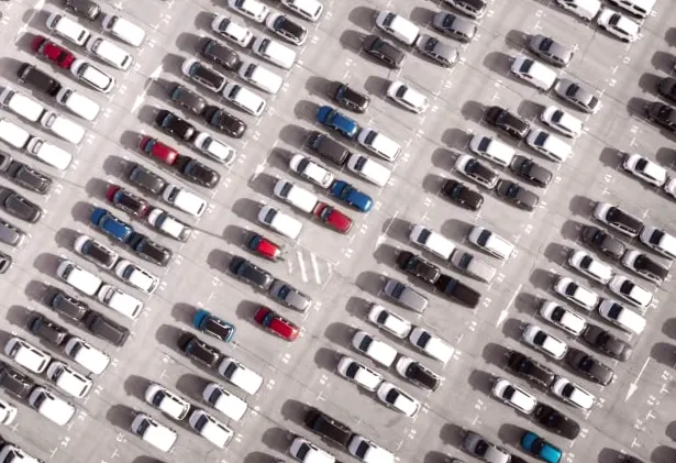 У січні автовласники в Україні вибирали електрокари: лідером залишається Київ, а Дніпро активно долучається