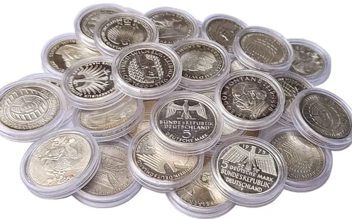 Німеччина припинила продаж срібних монет через високі ціни на метал