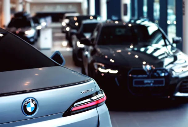 Акції VW, BMW та Mercedes-Benz впали через мита Трампа на Гренландію.