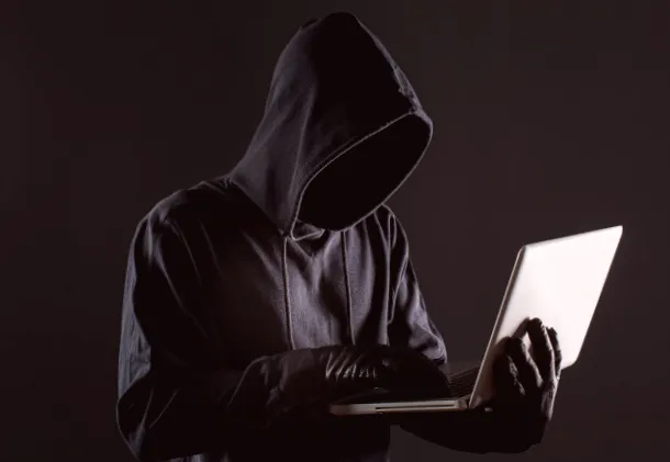 Жулики викрадають Telegram-акаунти через обіцяне «безкоштовне пальне» - попередження від кіберполіції