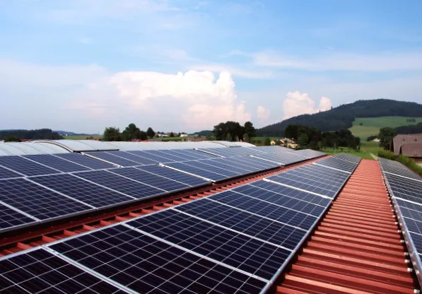 Кабмін полегшив умови встановлення сонячних електростанцій на будівлях