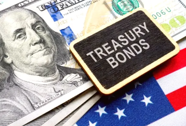 Китай рекомендує банкам скоротити інвестиції в американський державний борг