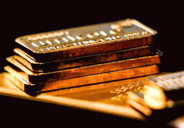 "Паніка в Китаї: відтік $1 млрд з ETF через коливання цін на золото"