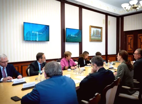 МВФ скасував умови для нового кредиту України на $8,1 млрд