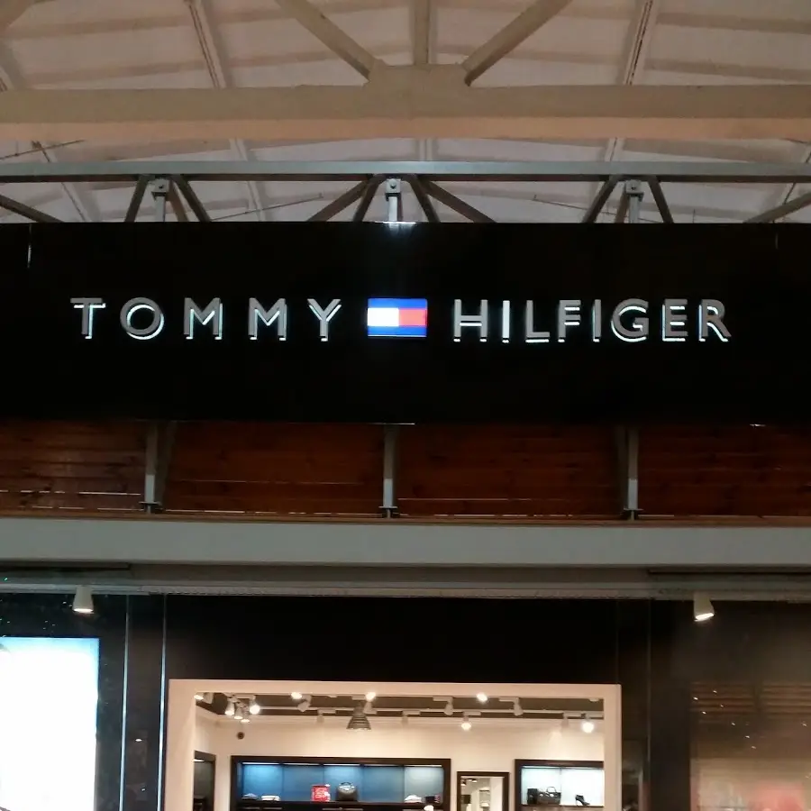 Tommy Hilfiger