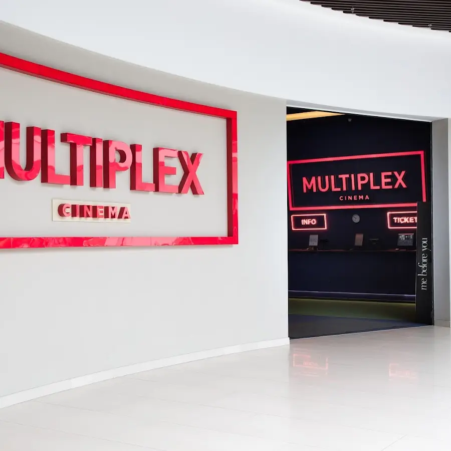 Multiplex Hollywood