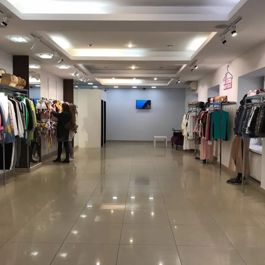 MODERN BOUTIQUE Магазин женской одежды и купальников