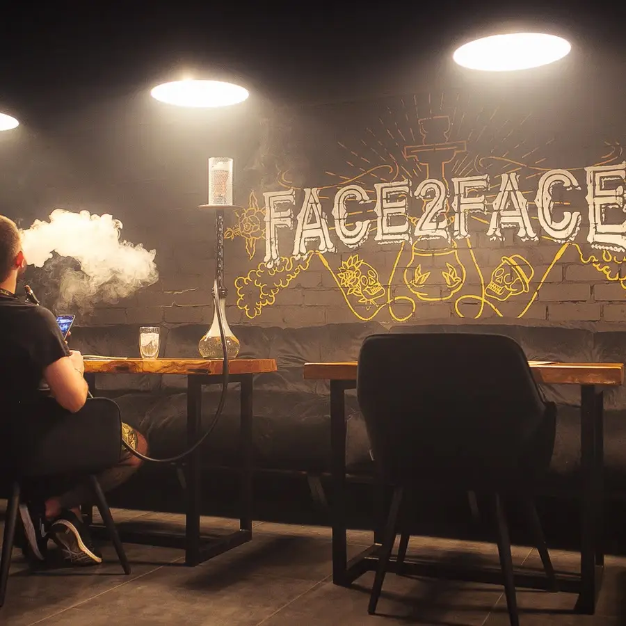 Face2Face lounge