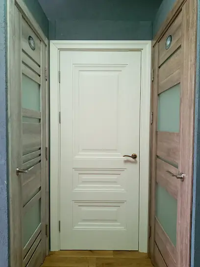 INTERIOR DOORS