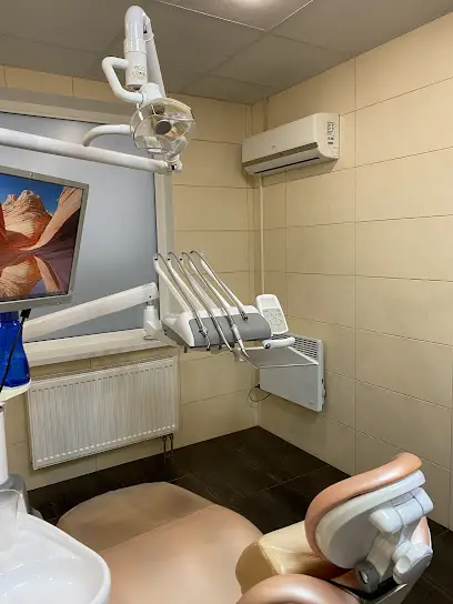 Стоматолог honest.dentists- лікування каналів, реставрація зубів, протезування, брекети, видалення