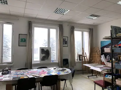 Художня студія Арт студія School of Experimental Art