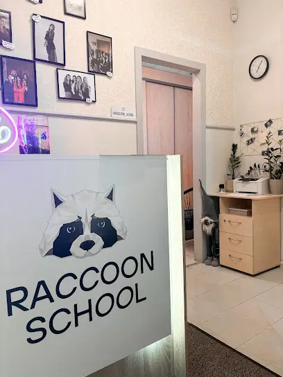 Raccoon English School