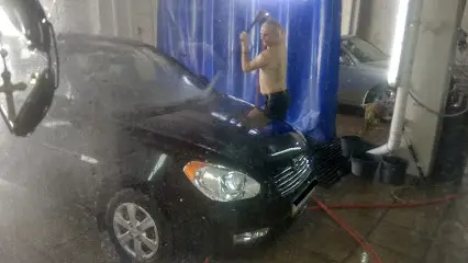 AutoHoll автомийка