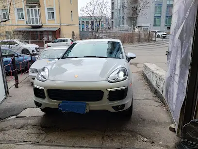 Автомийка на Печерську