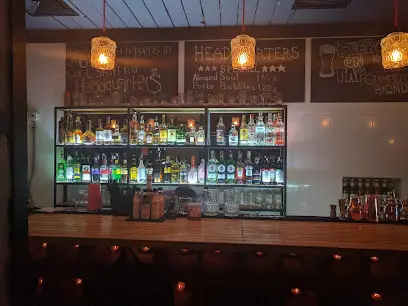 HQ Bar