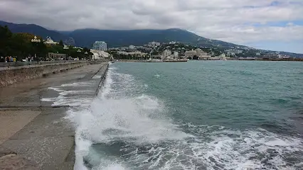 Frantsuzskoye Morozhenoye V Yalte