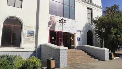 Школа танцю Дмитра Новікова